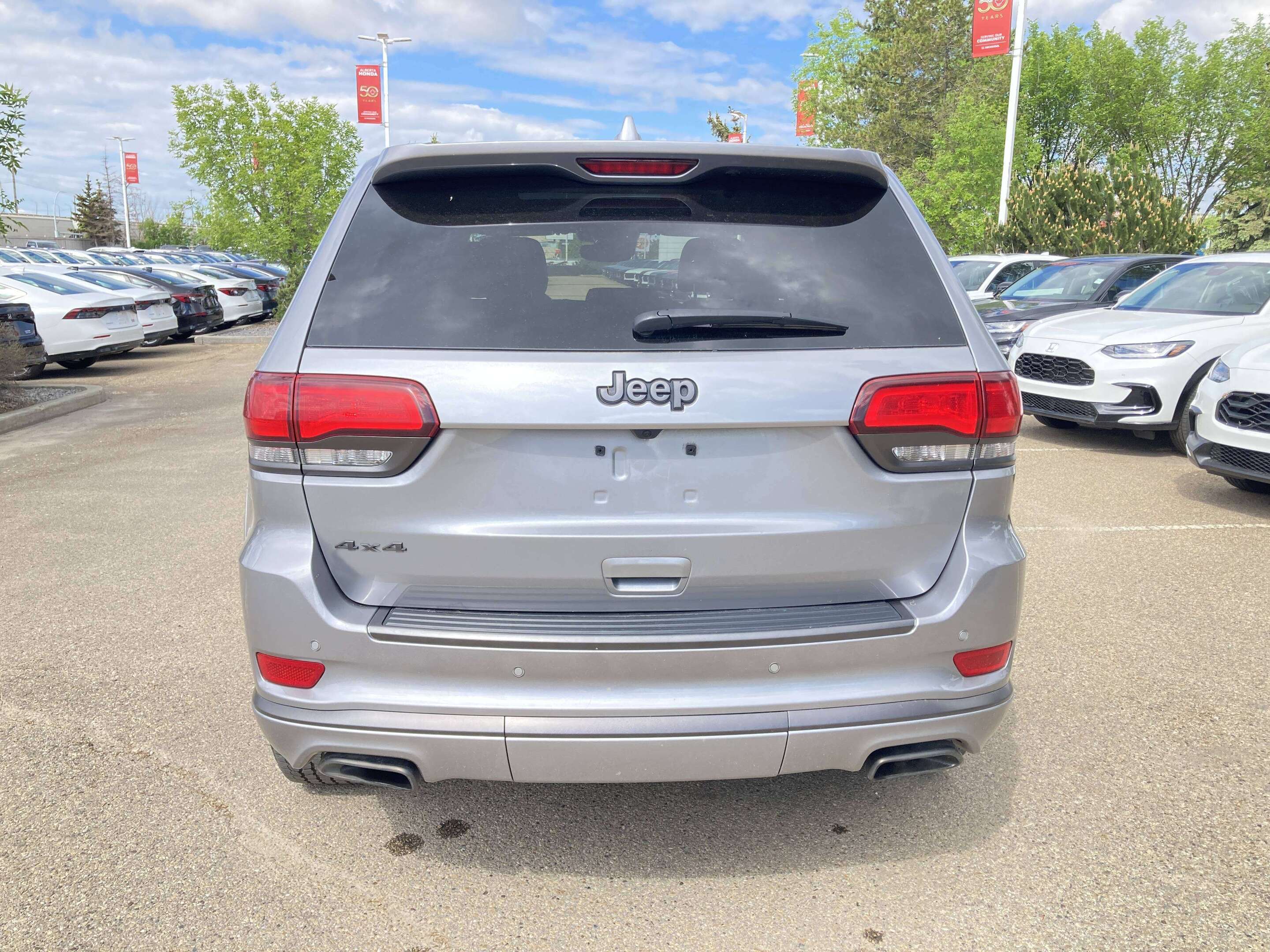 used 2021 Jeep Grand Cherokee car, priced at $35,900