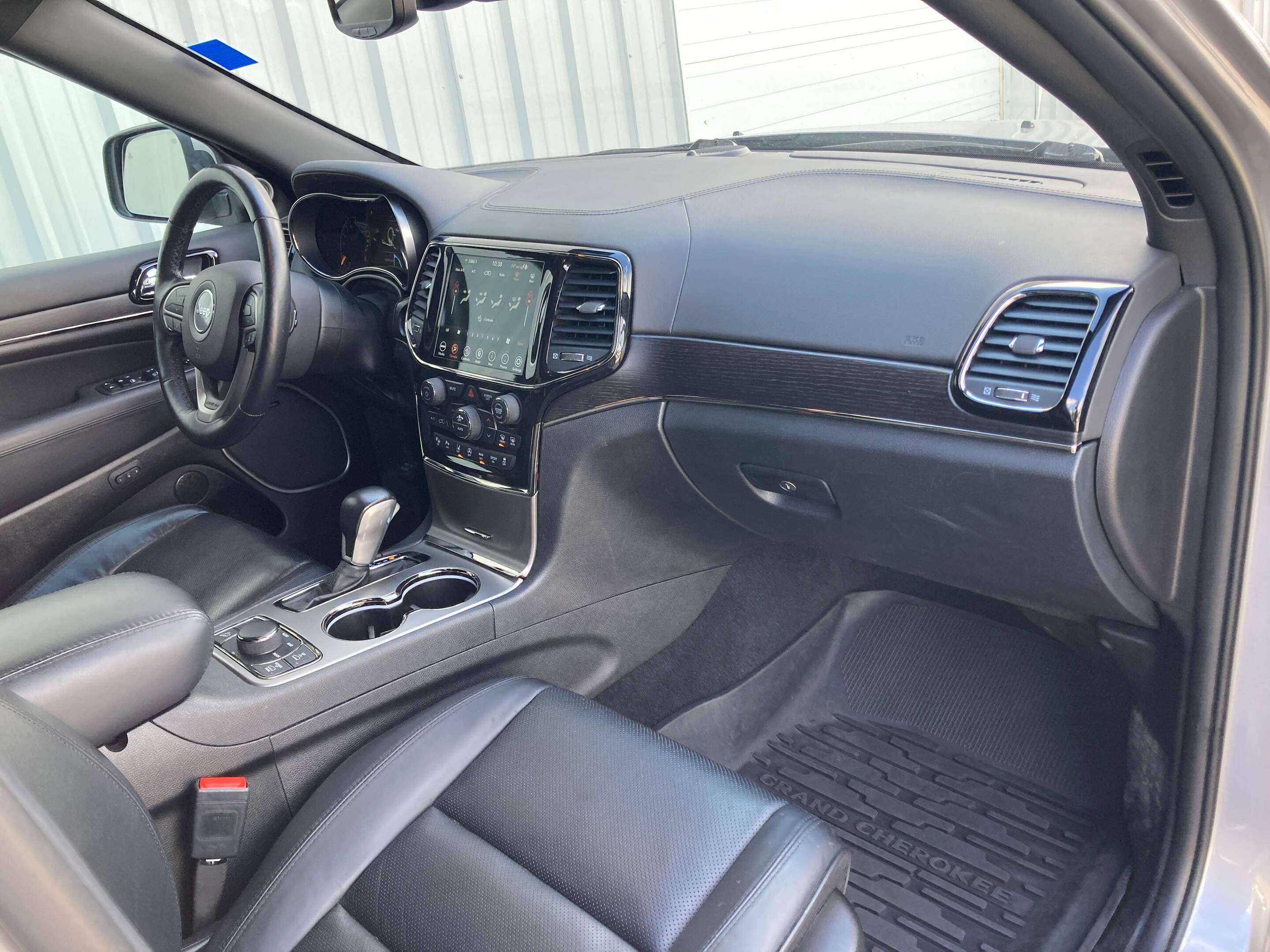 used 2021 Jeep Grand Cherokee car, priced at $35,900