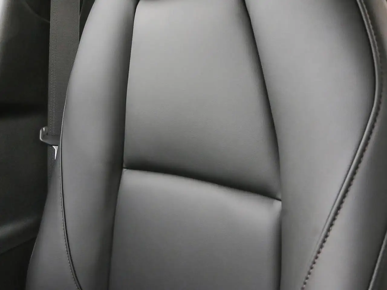 Mazda 3 снимка Mazda 3