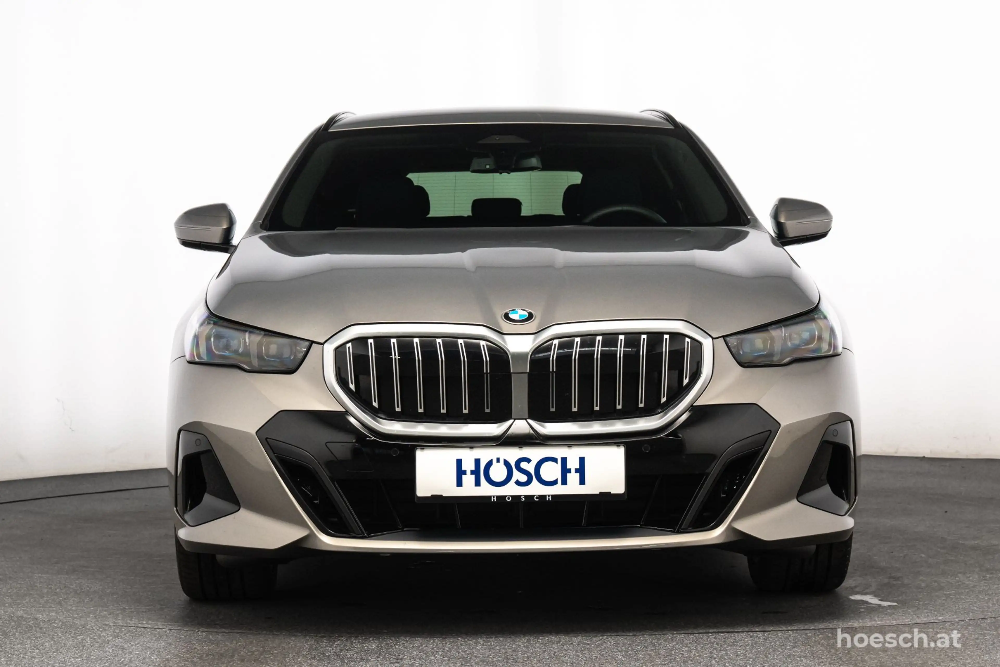 BMW 520 i Touring M Sport 19" H&K LED ASSISTENZ WIE NEU ++ — photo 2