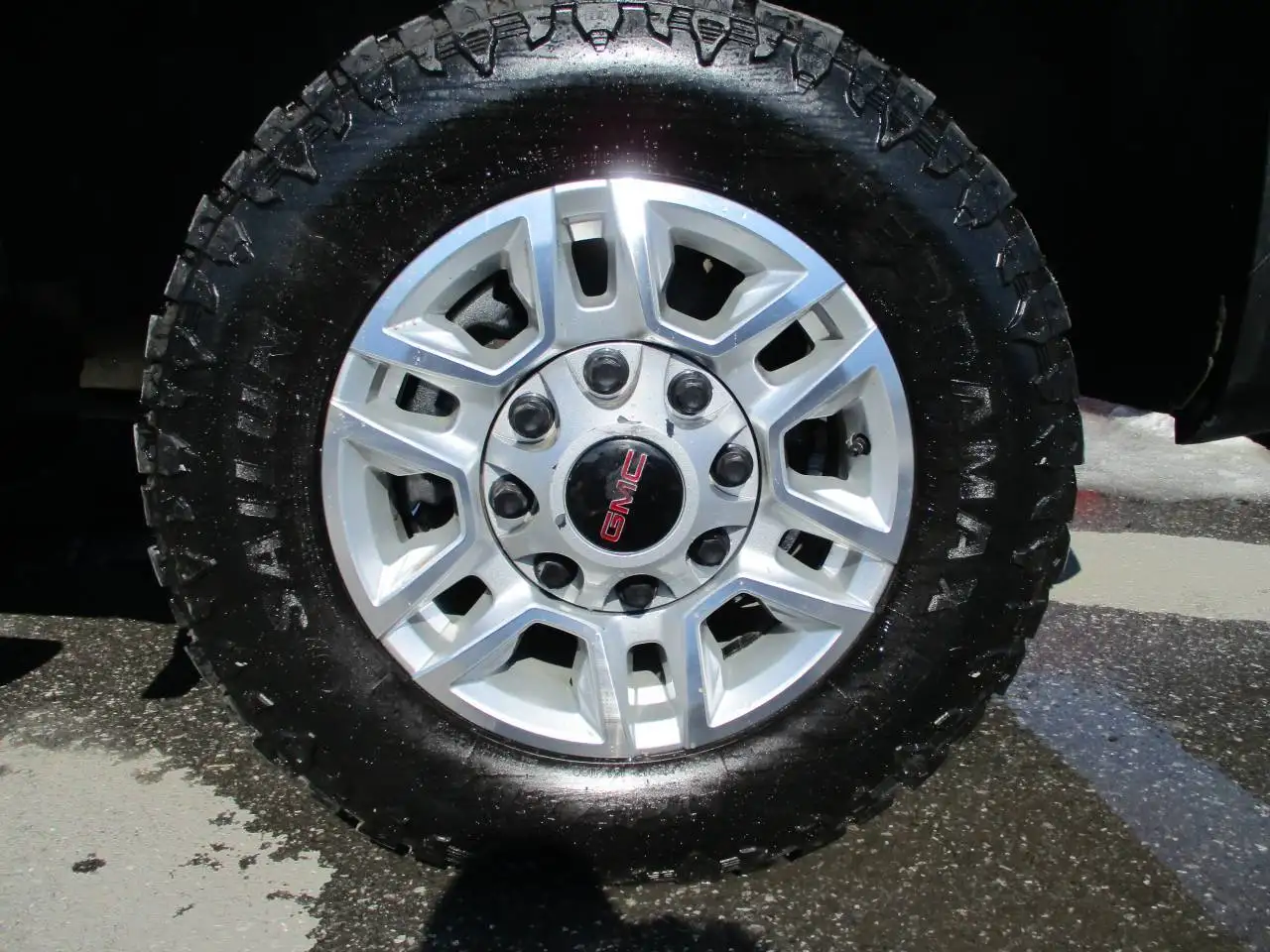 GMC Sierra 2500HD снимка GMC Sierra 2500HD