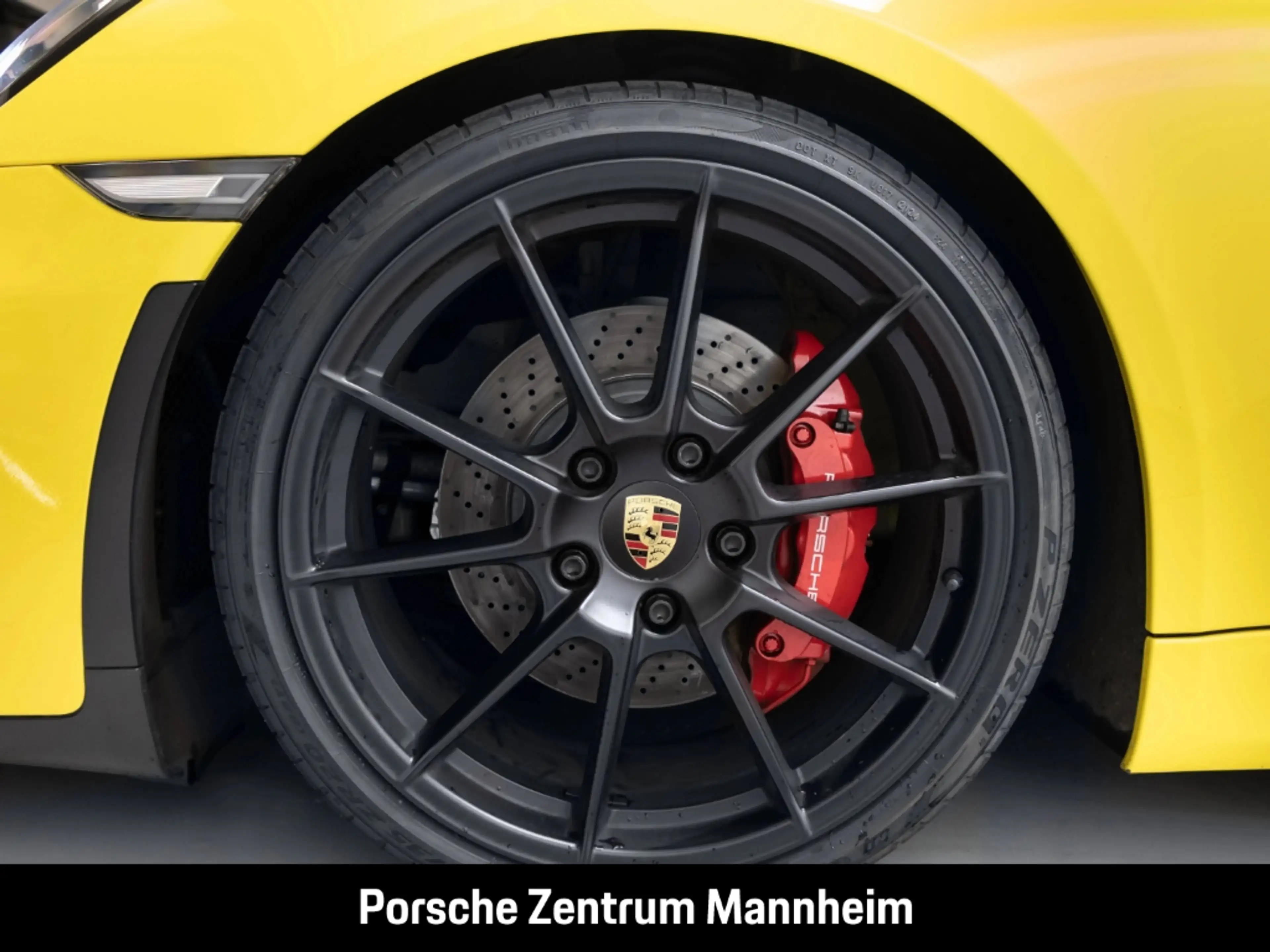 Porsche Boxster Spyder — photo 8