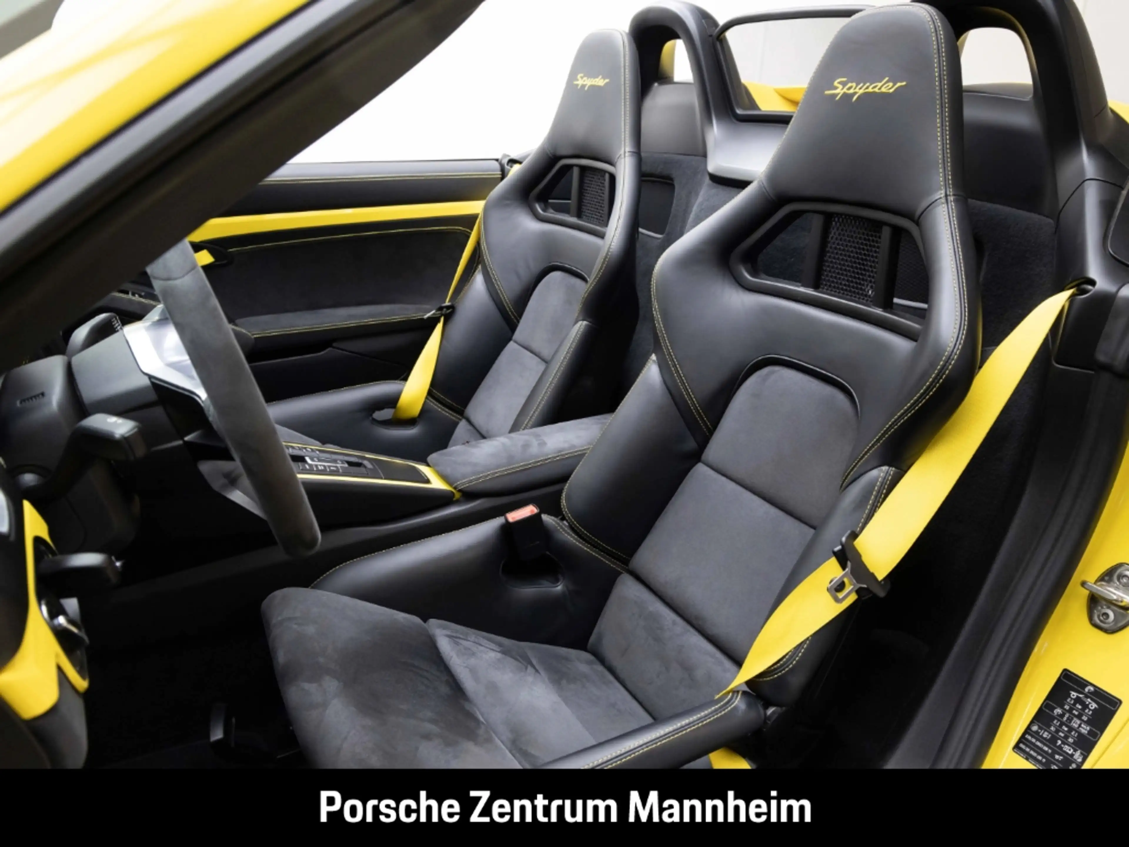 Porsche Boxster Spyder — photo 5