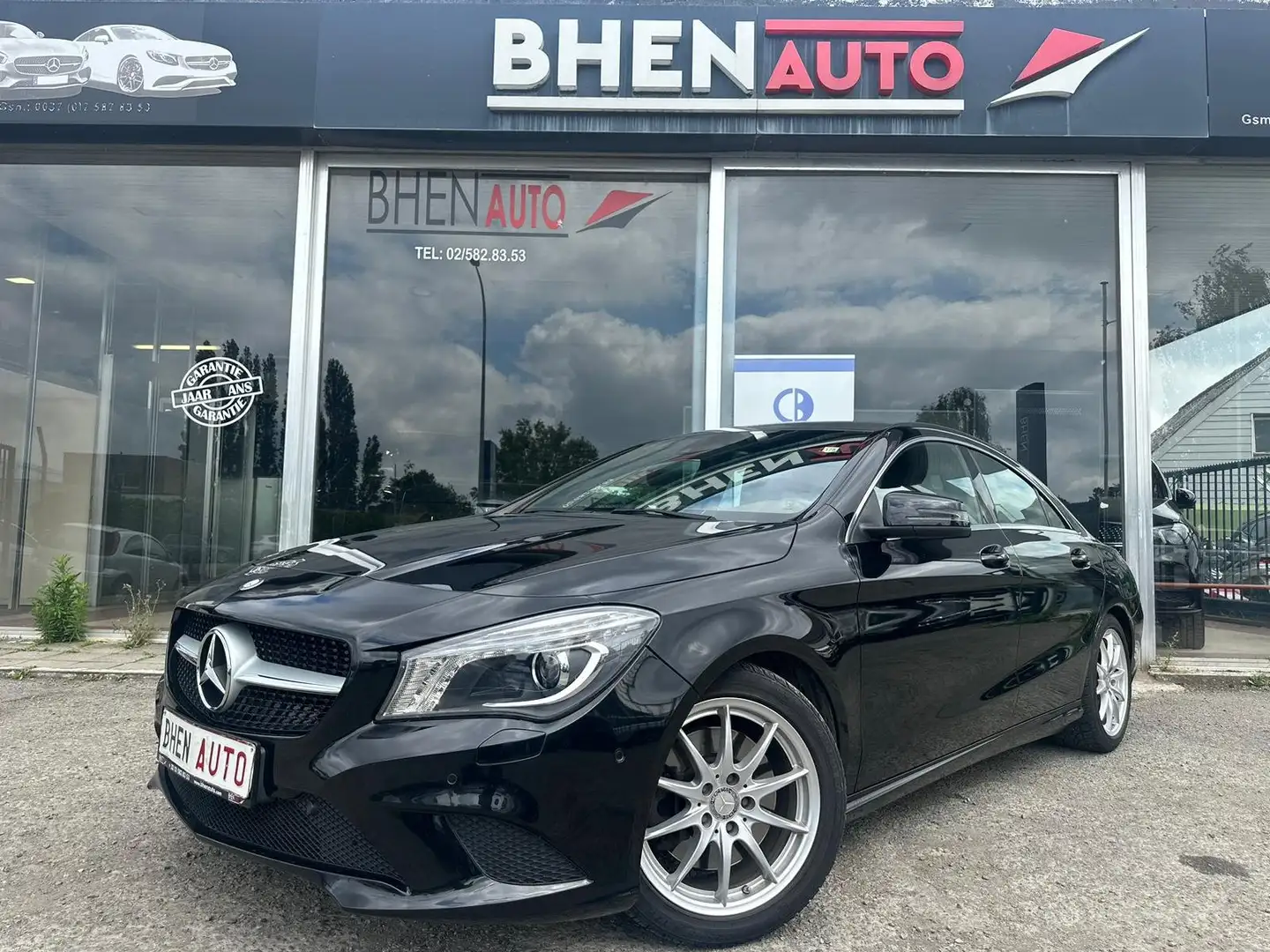 Mercedes-Benz CLA 250 CUIR BRUN/LED/HARMAN KARDON/NAVI/CAMERA/GARANTIE Negru - 1