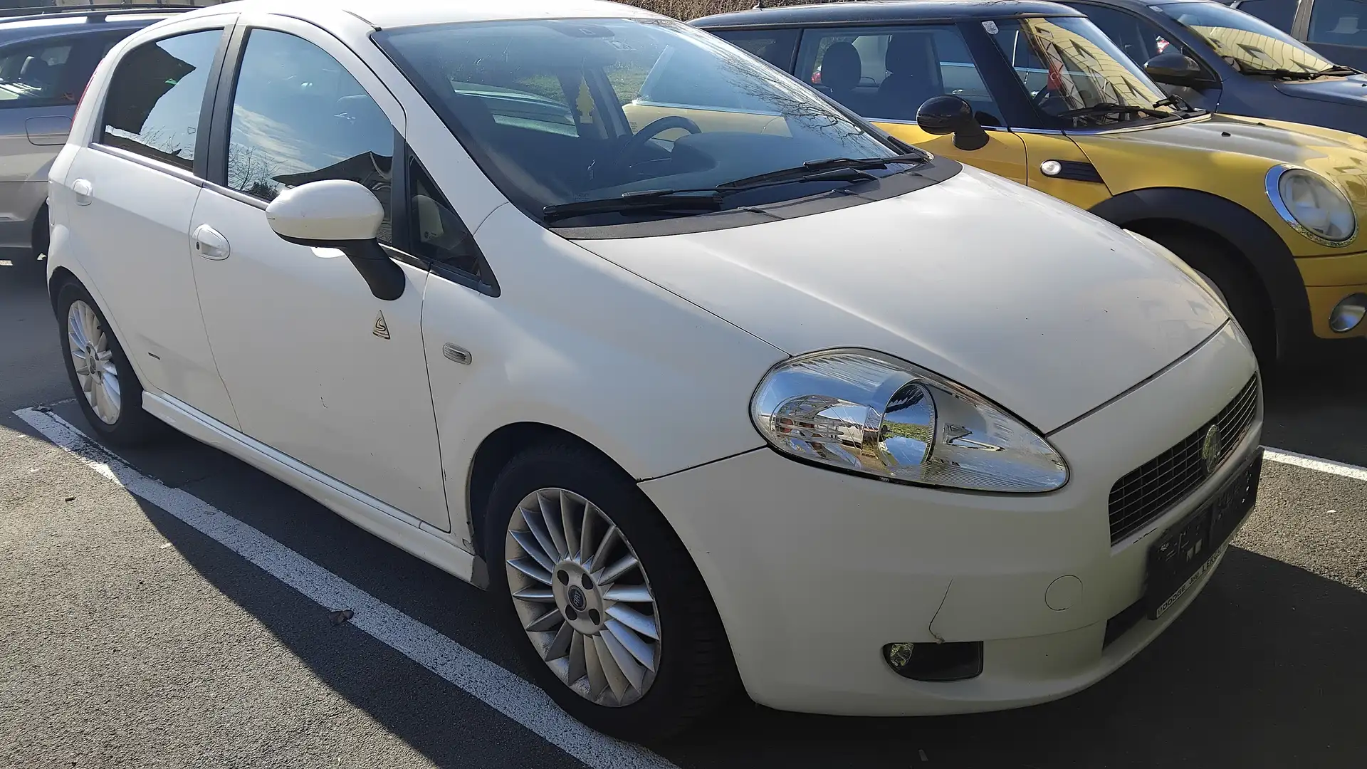 Fiat Grande Punto Grande Punto 1,4 16V Starjet Speed Speed Weiß - 1