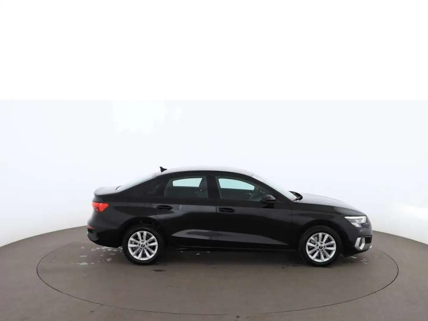 Audi A3 30 TFSI Limousine LED NAVI RADAR ASSIST PDC Schwarz - 2