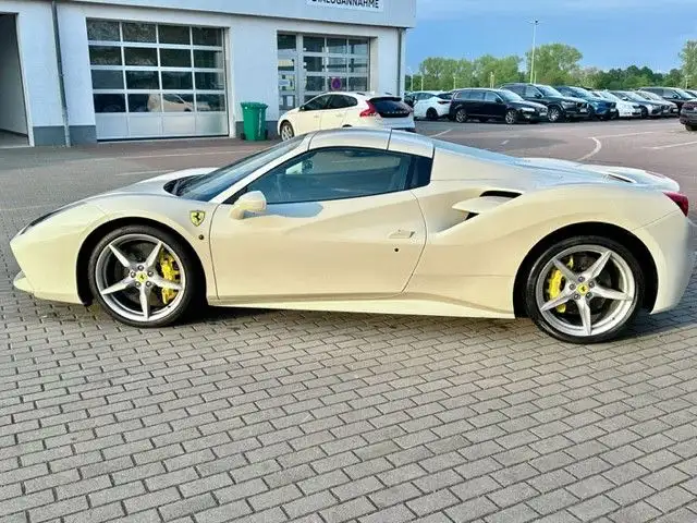 Ferrari 488 view 2