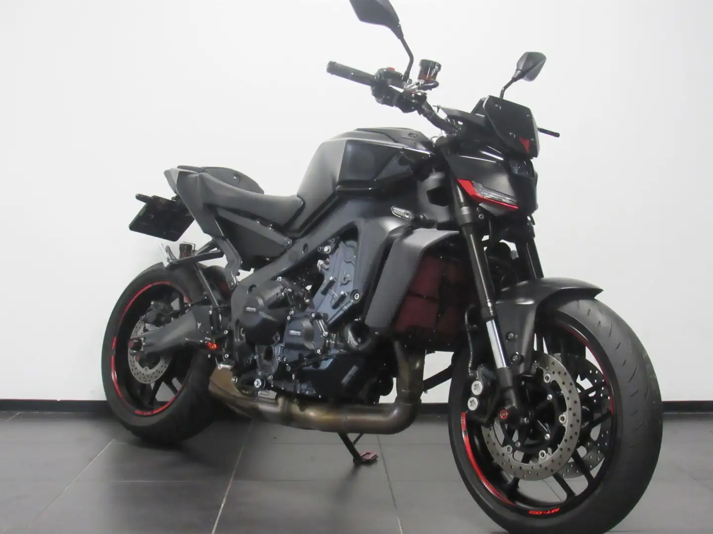 Yamaha MT-09 ABS Zwart - 2