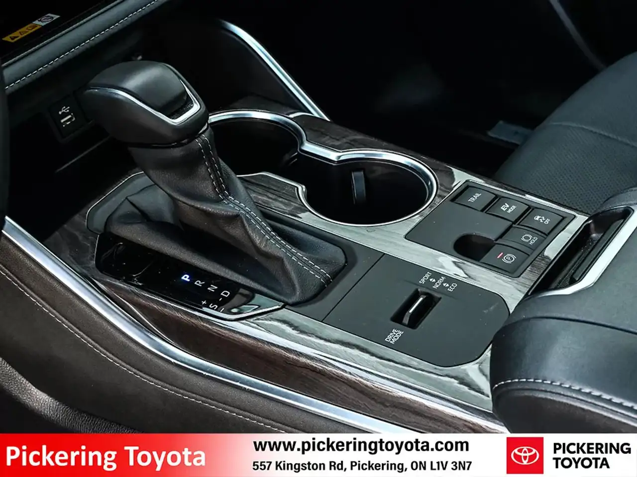 Toyota Highlander снимка Toyota Highlander