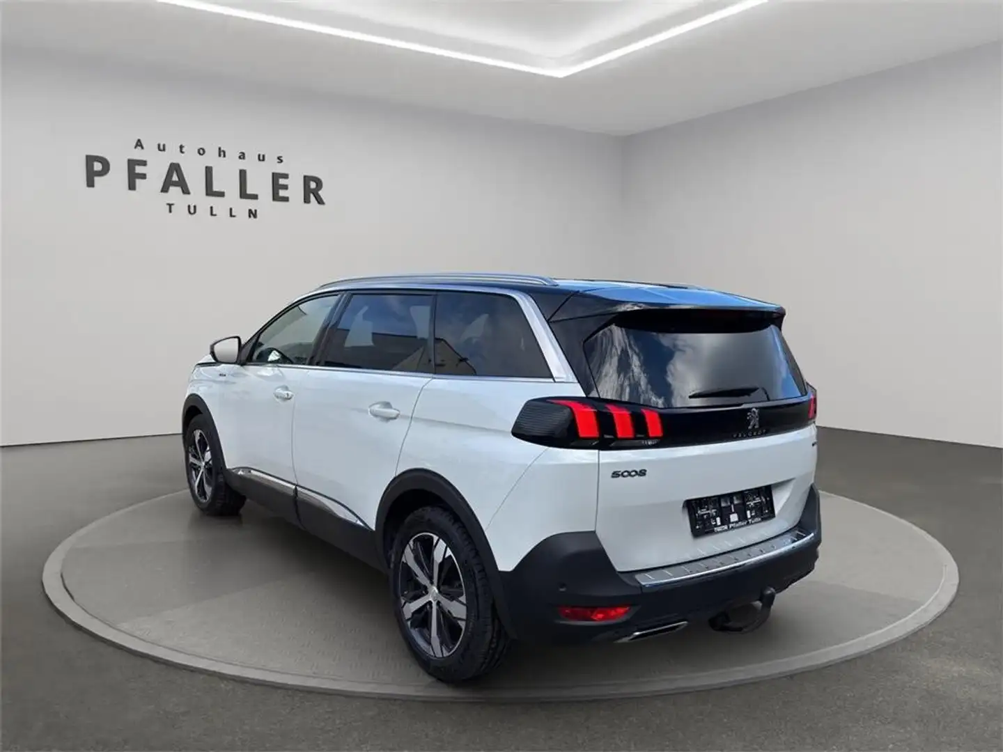 Peugeot 5008 1,2 PureTech 130 S&S GT Line Weiß - 2