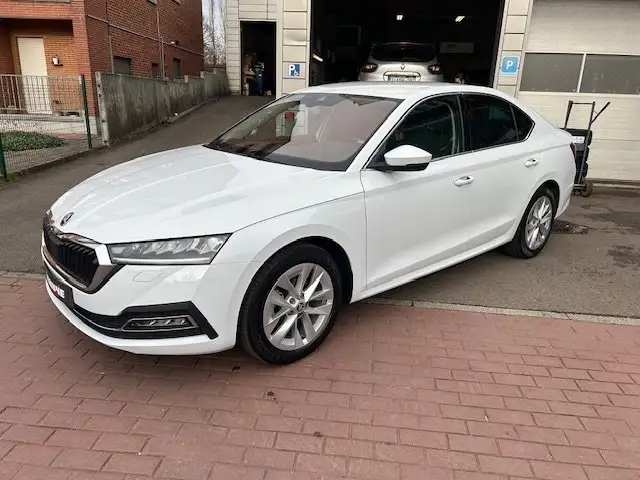 Skoda Octavia Octavia 1.0 TSI eTec MHE Style DSG - Superbe!