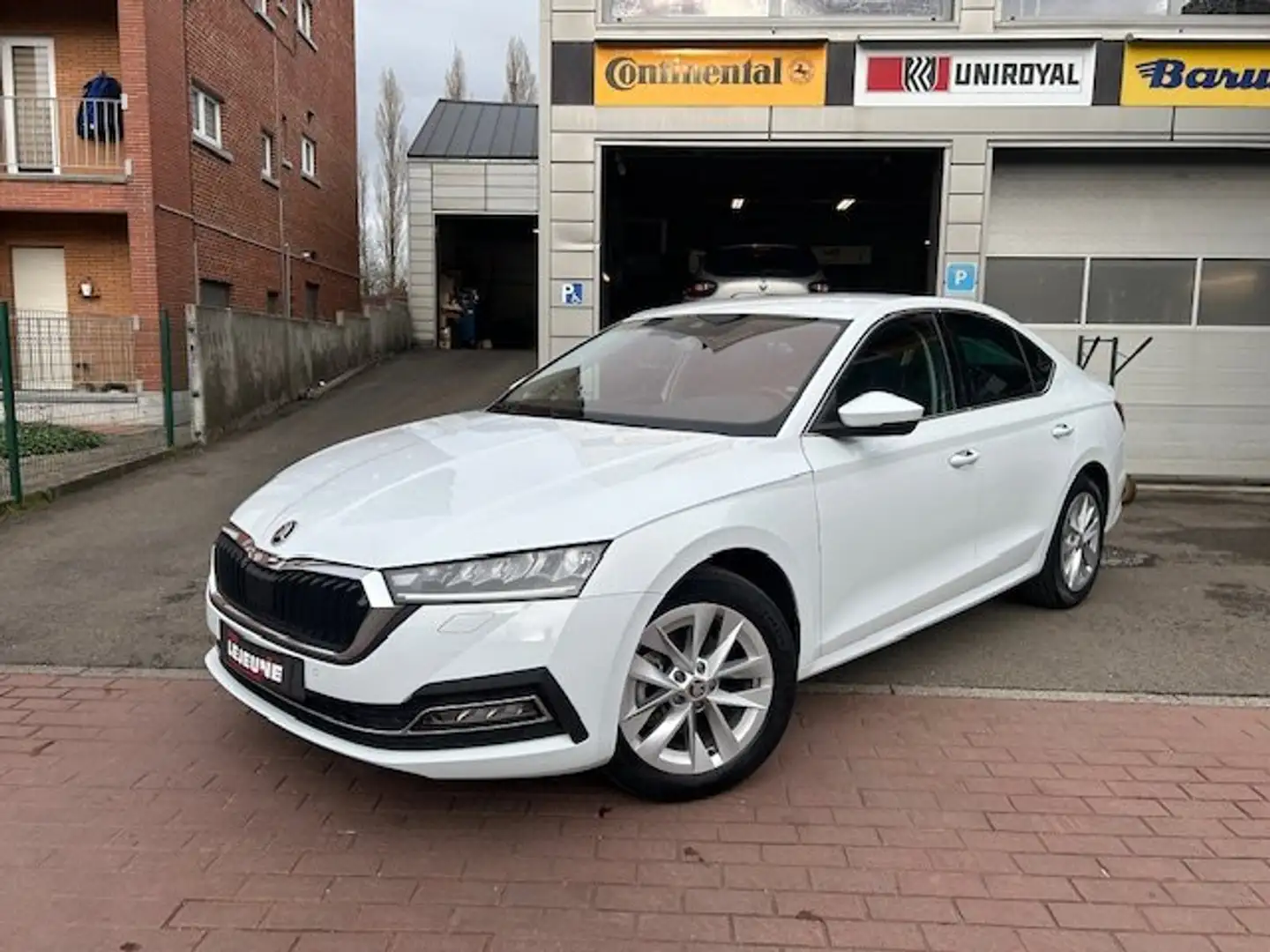 Skoda Octavia Octavia 1.0 TSI eTec MHE Style DSG - Superbe! Wit - 2