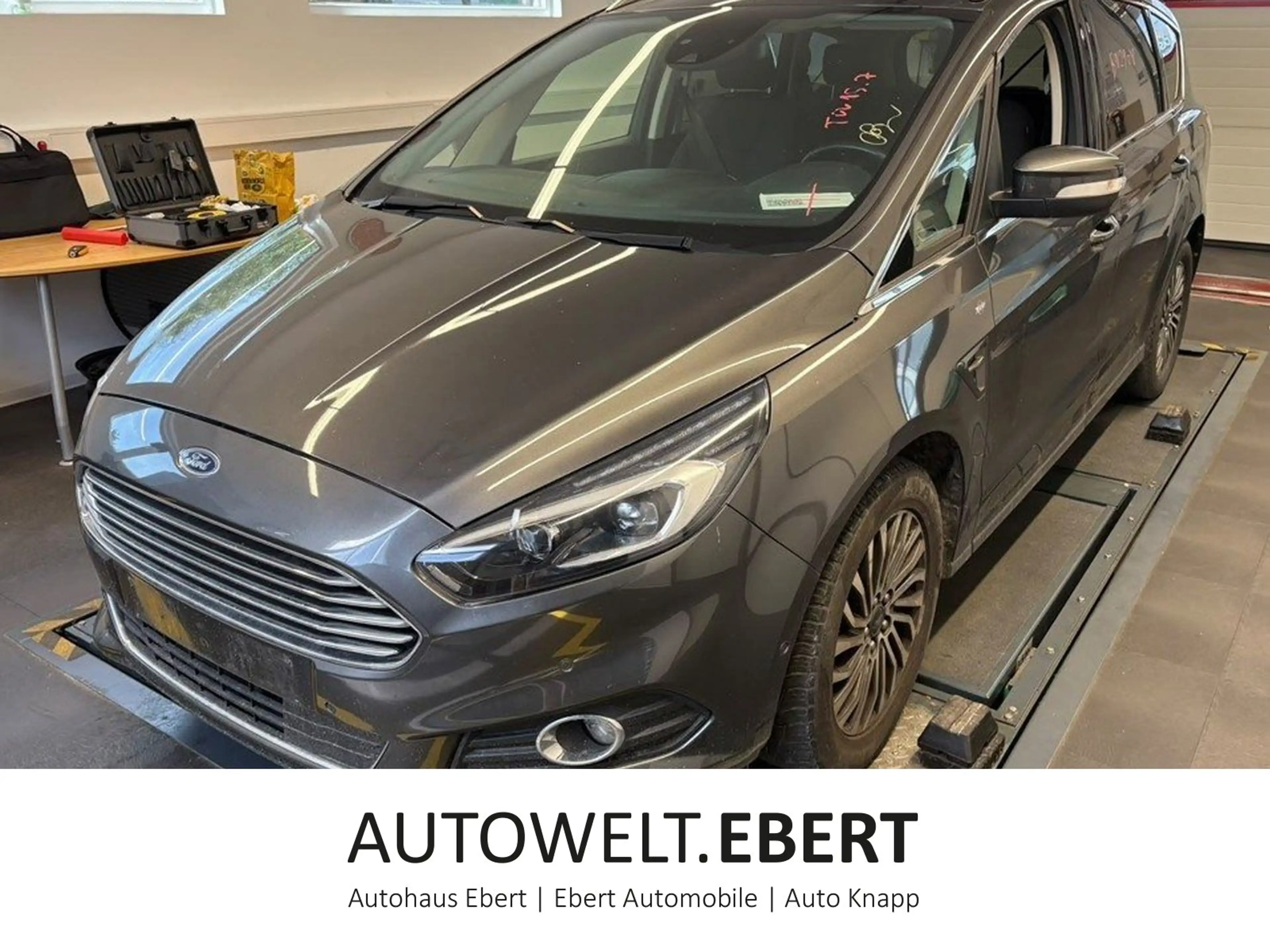 Ford S-Max 1.5 Titanium ACC/KAMERA/7-SITZE/SHZ//NAVI/