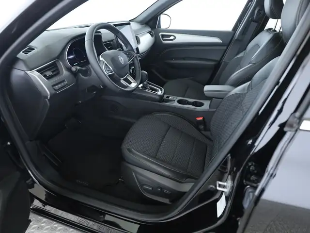 Renault Arkana view 10