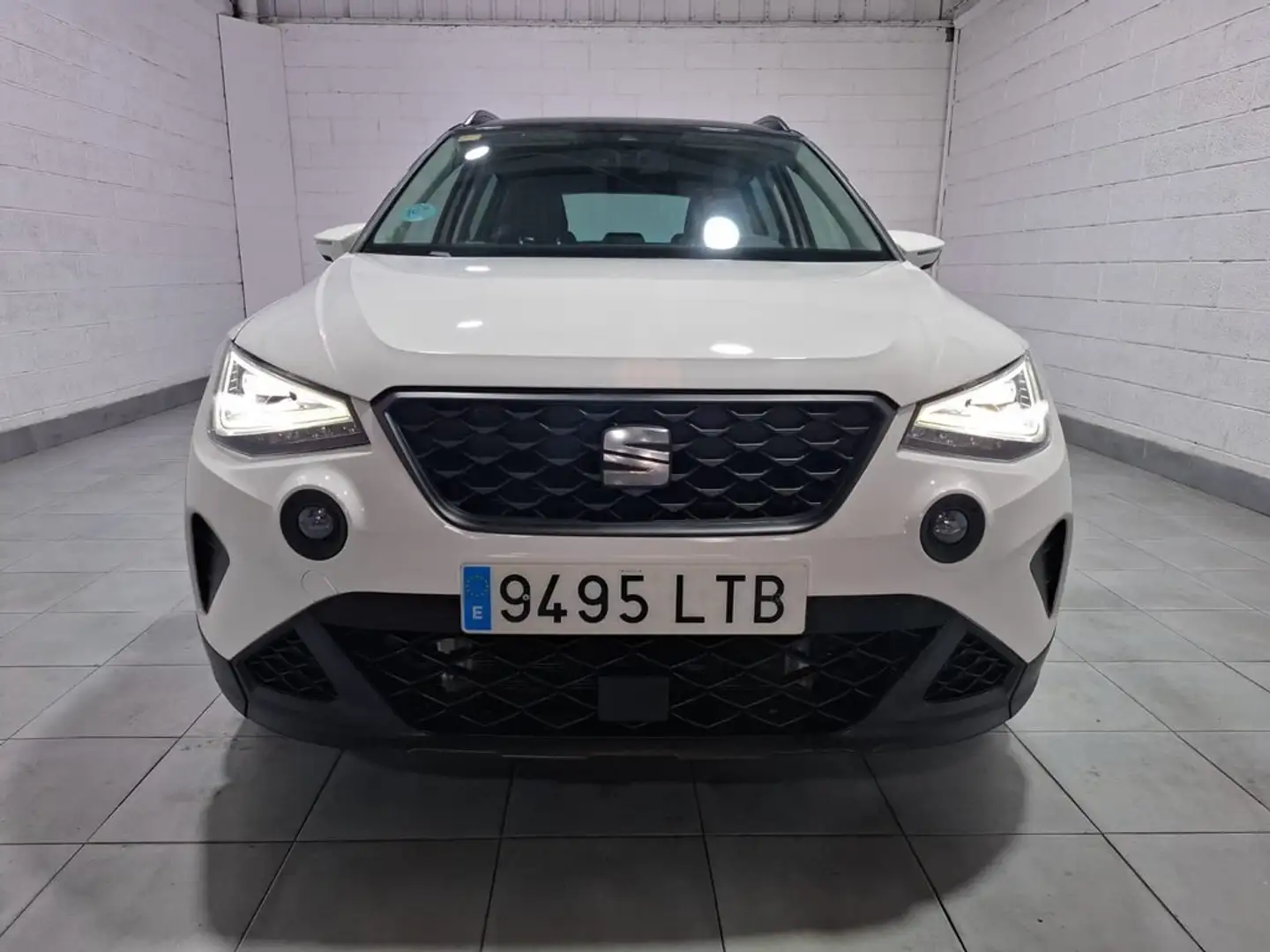 SEAT Arona 1.0 TSI 81kW (110CV) DSG Style Plus Blanco - 2