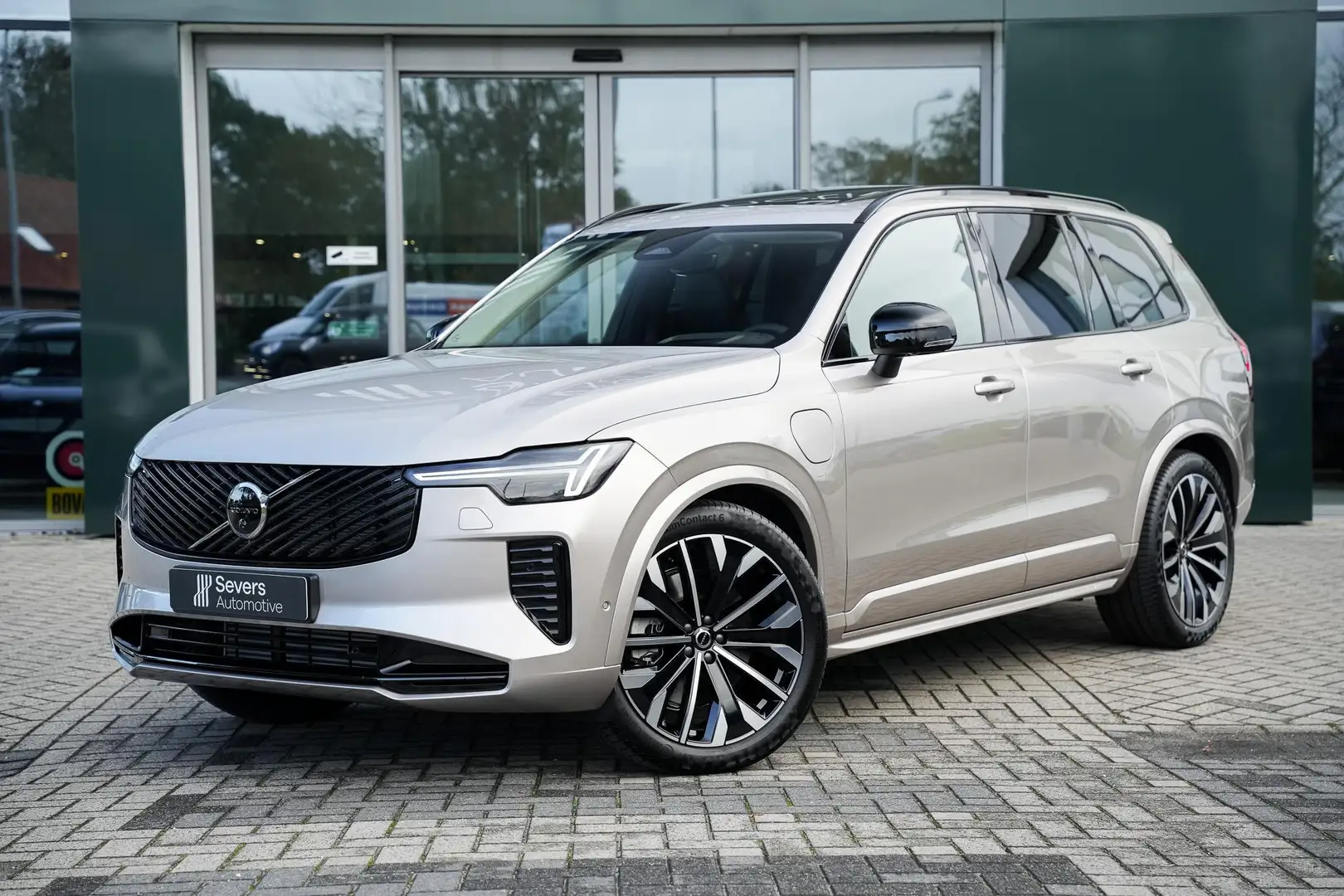 Volvo XC90 T8 Plug-in hybrid AWD | Ultra Dark | Luchtvering | Zilver - 2