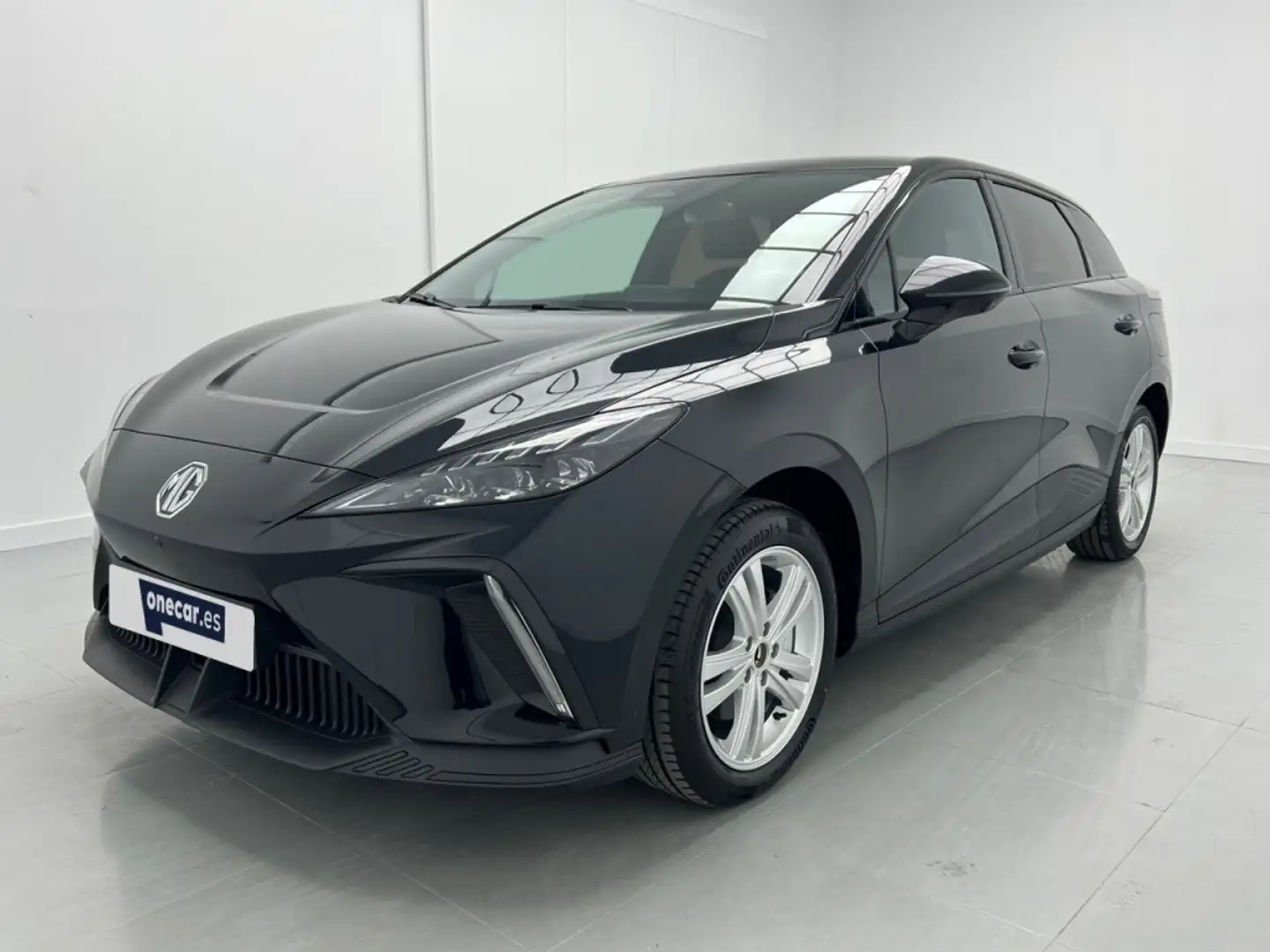 MG MG4 4 LUXURY 64KM/H 204CV 5P Negro - 1