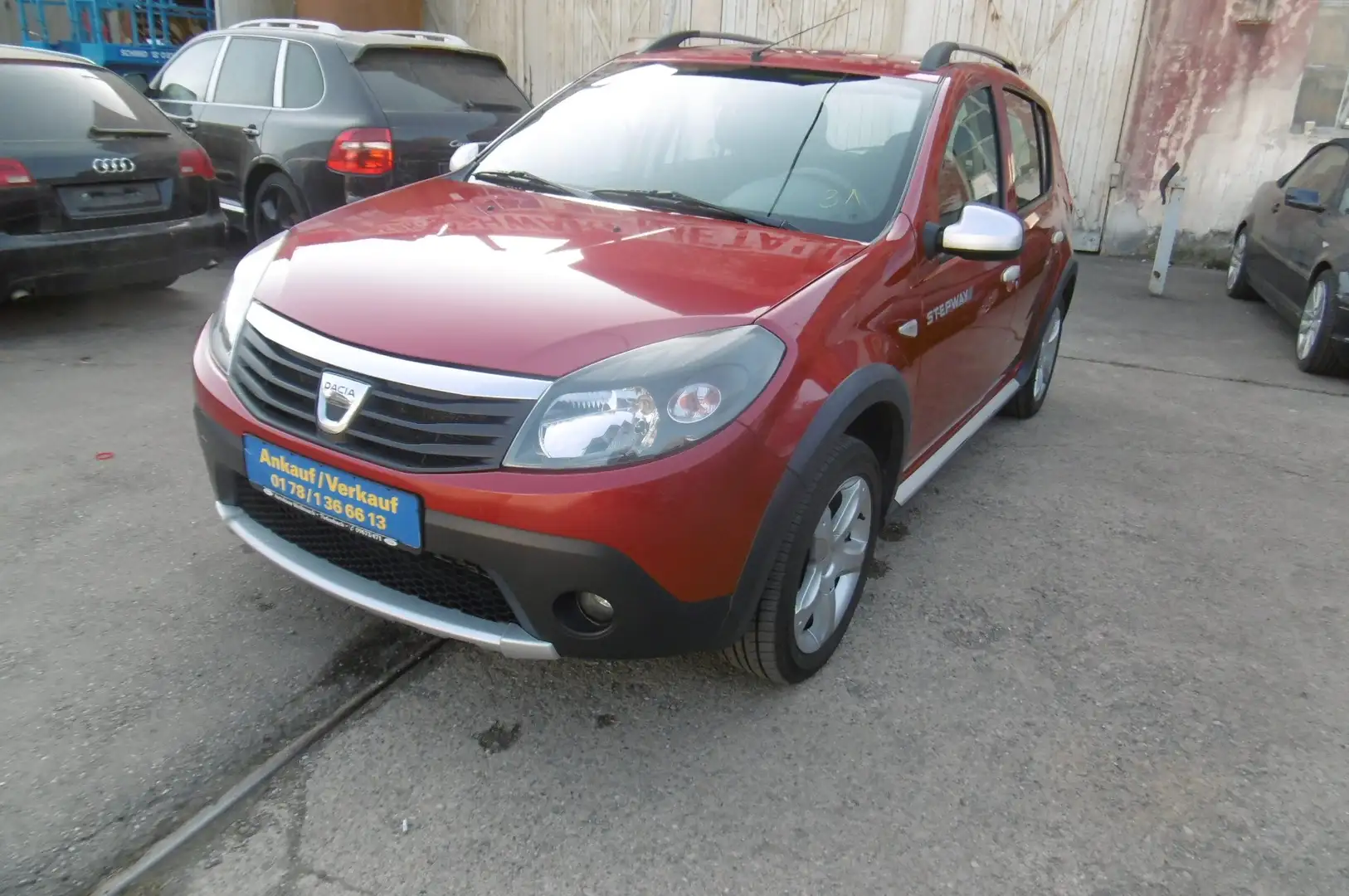 Dacia Sandero Stepway mit Gasanlage (LPG) - 2. Hand Rouge - 1