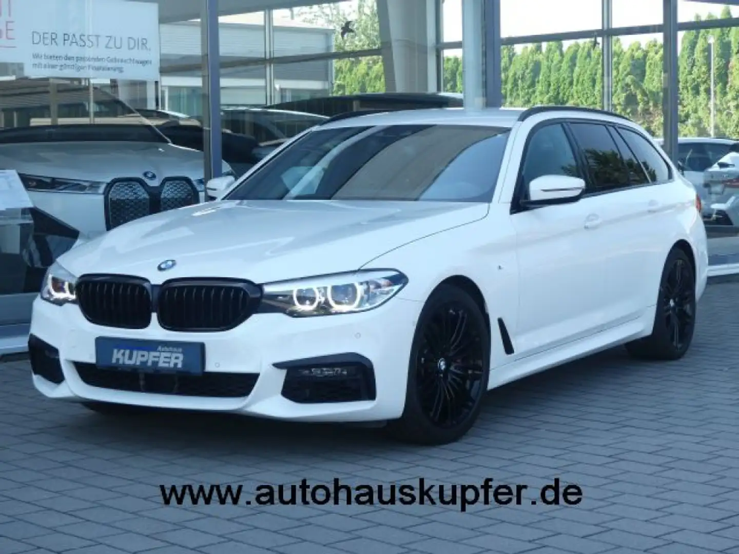 BMW 530 d xDrive TouringM Sportpaket ACC-AHK-19 Bianco - 1