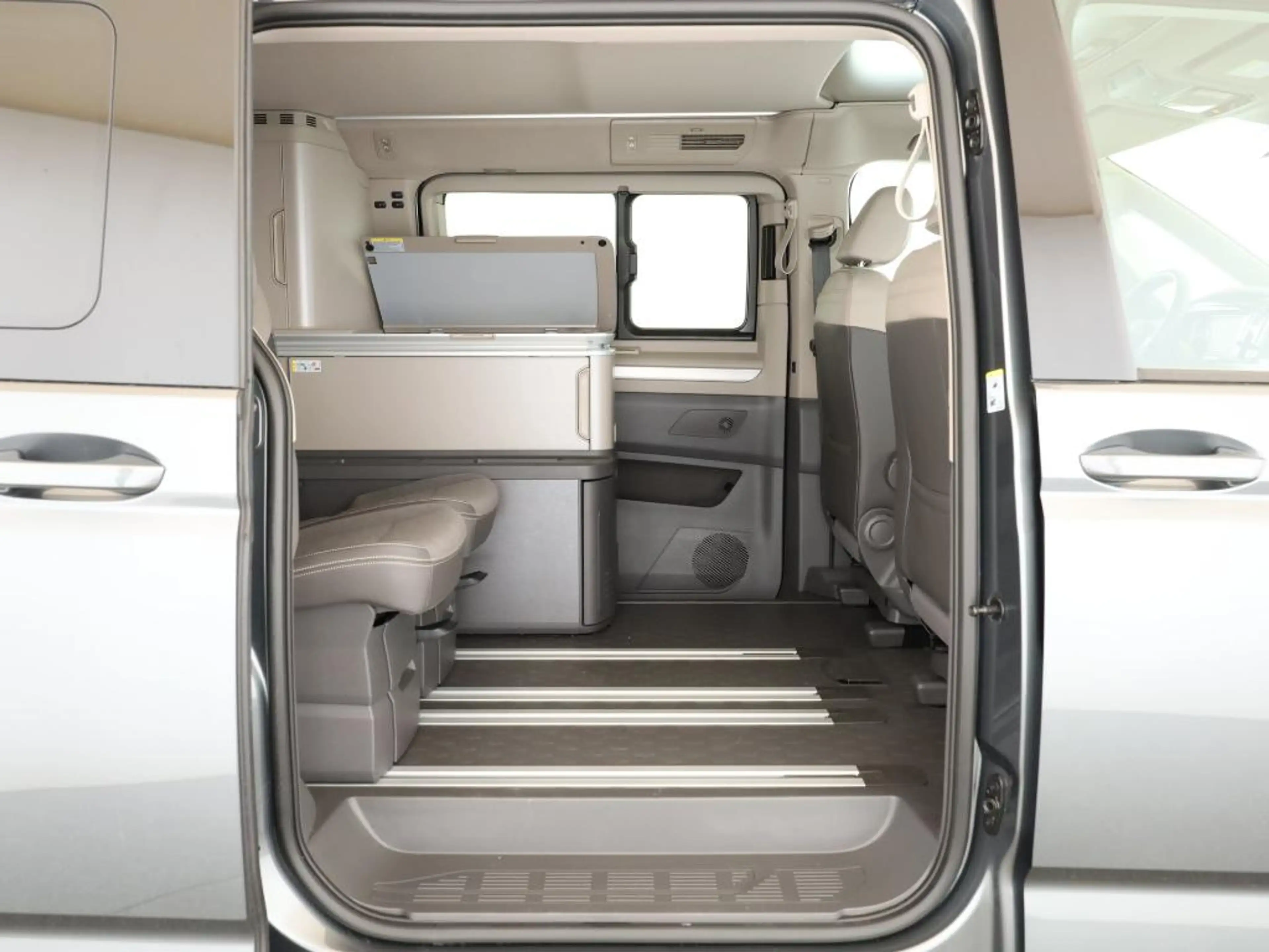 Volkswagen T7 California Ocean eHybrid 4M AHK*NAV*STDHZ*ACC — photo 15