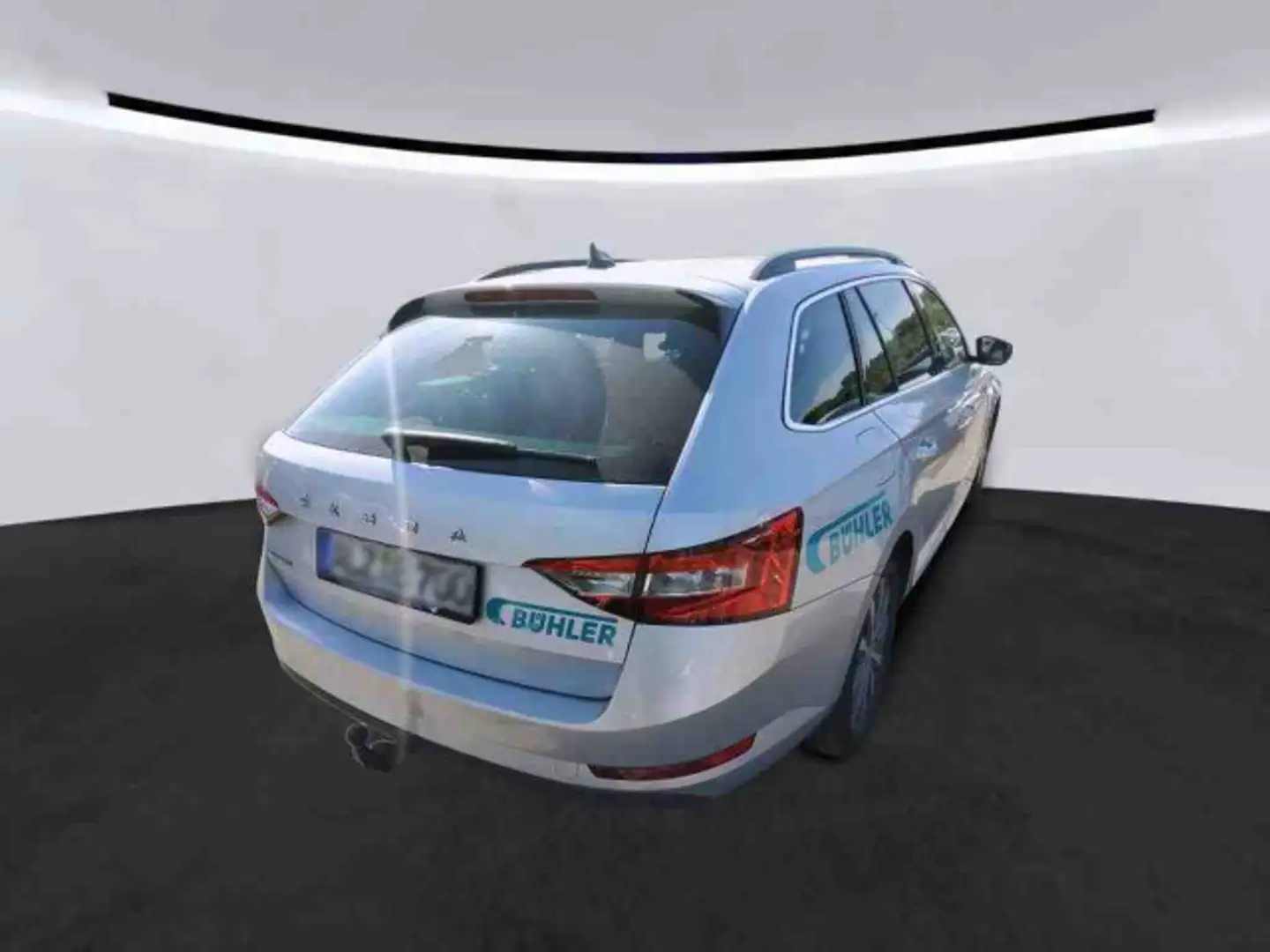 Skoda Superb Combi Ambition 2.0TDI DSG ACC VC Pano AHK Silber - 2