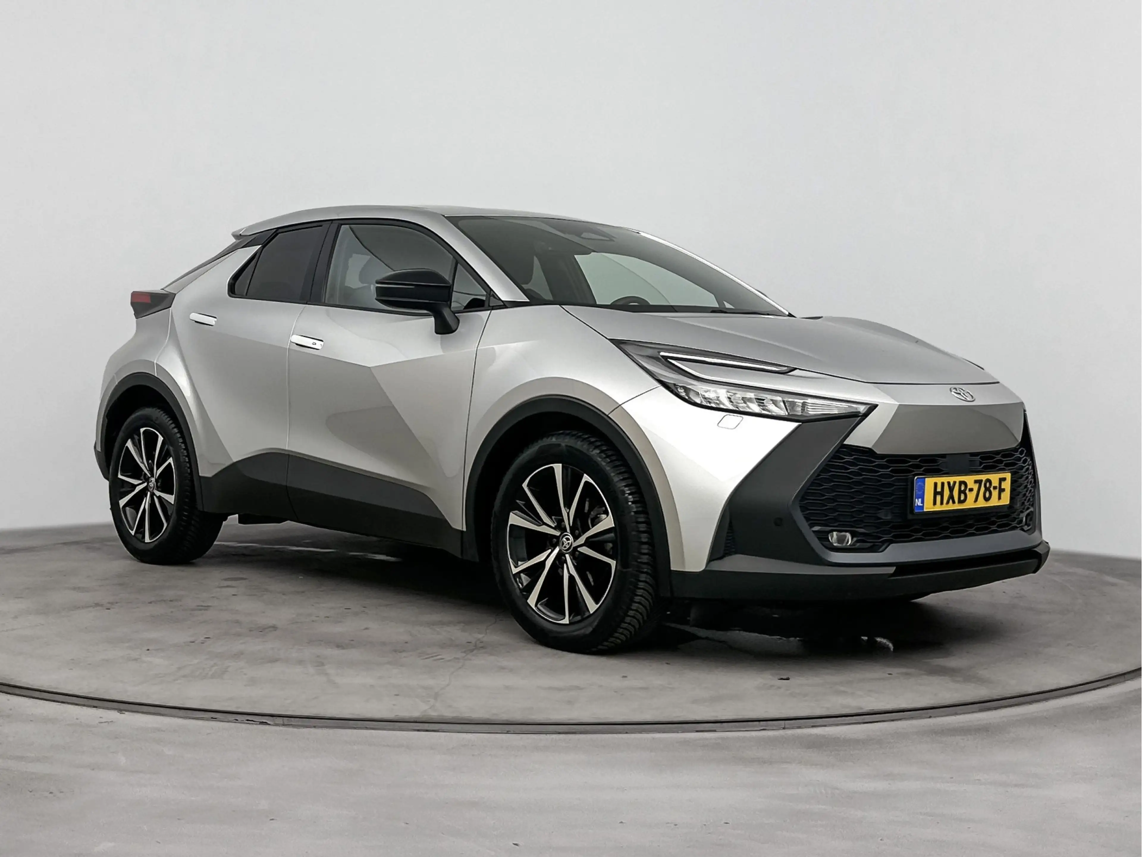 Toyota C-HR 1.8 Hybrid 140 Dynamic + | Stoel+Stuurverwarming | — photo 13