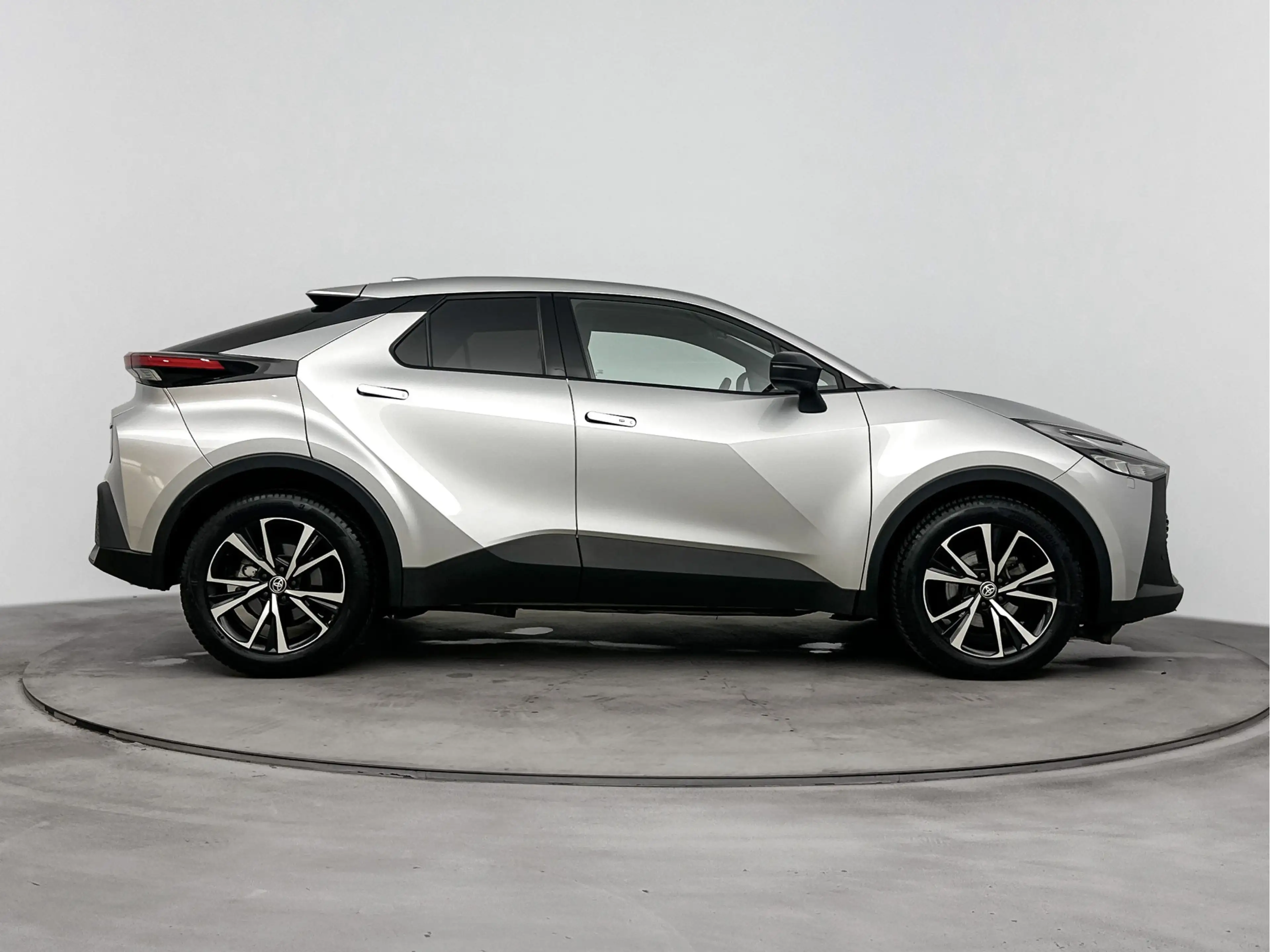 Toyota C-HR 1.8 Hybrid 140 Dynamic + | Stoel+Stuurverwarming | — photo 12