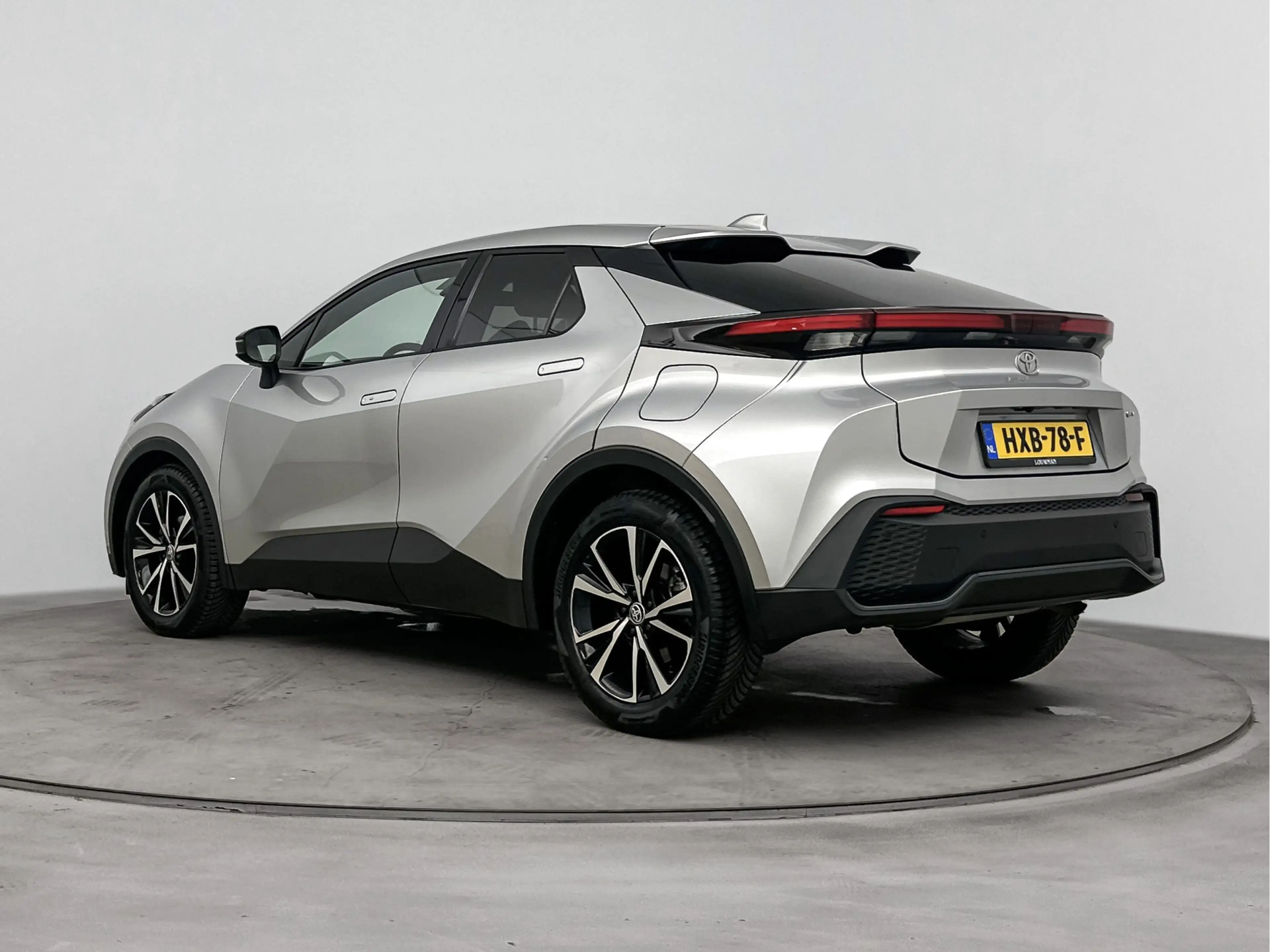 Toyota C-HR 1.8 Hybrid 140 Dynamic + | Stoel+Stuurverwarming | — photo 14
