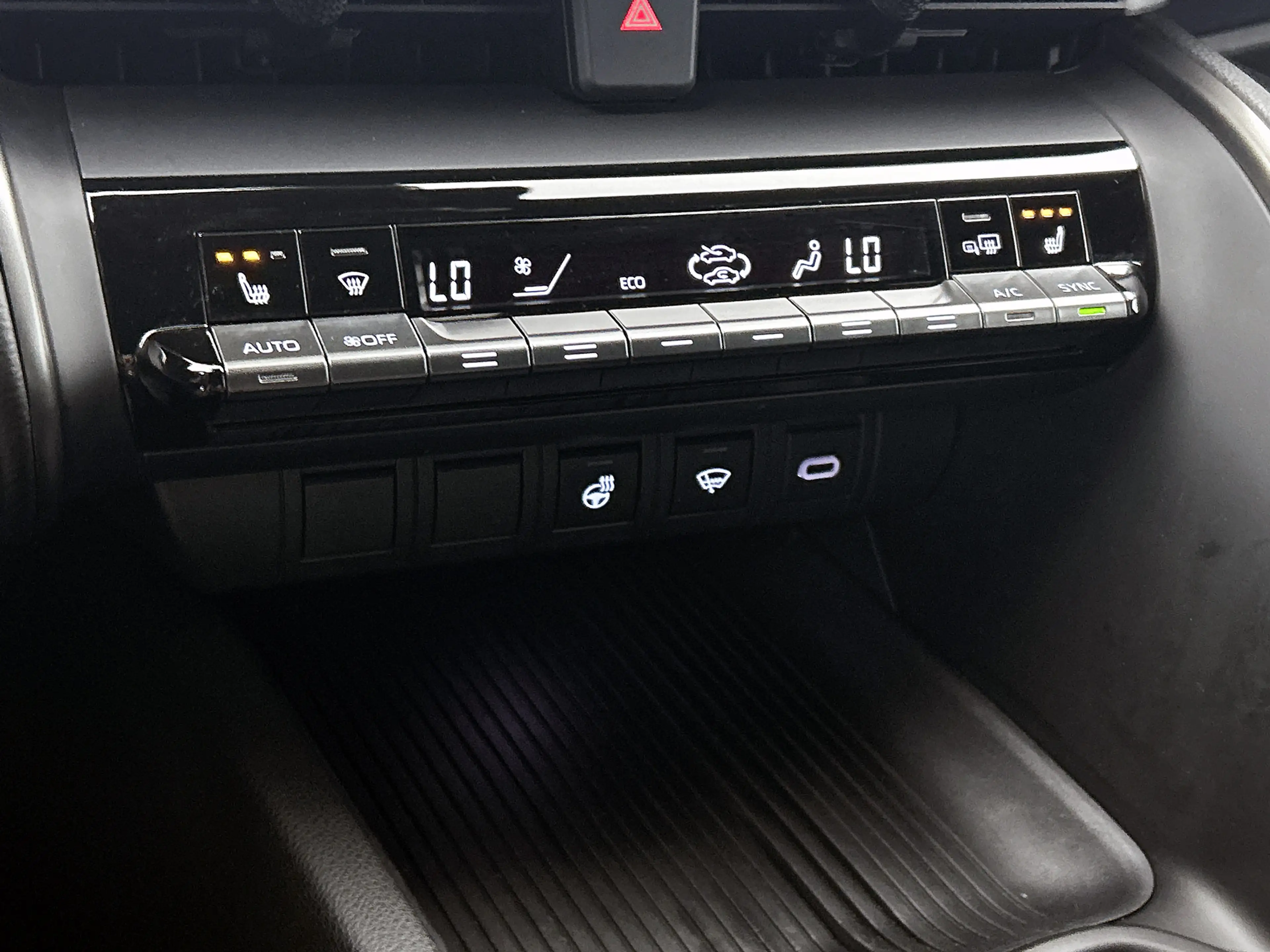 Toyota C-HR 1.8 Hybrid 140 Dynamic + | Stoel+Stuurverwarming | — photo 10