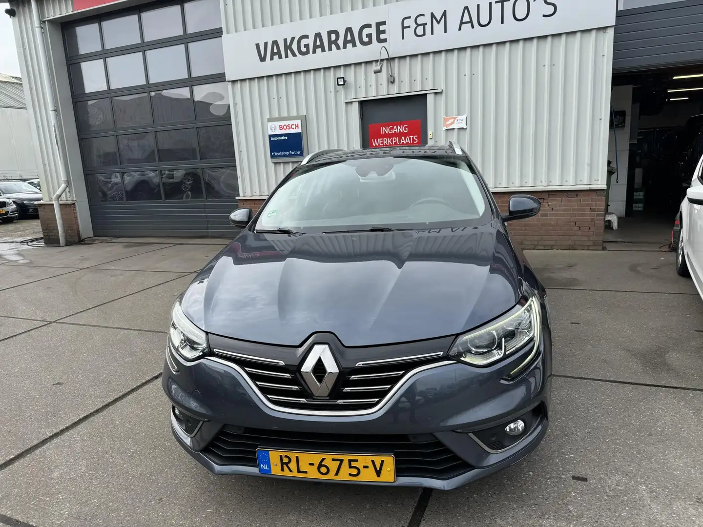 Renault Megane Estate 1.2 TCe Bose Grey - 2