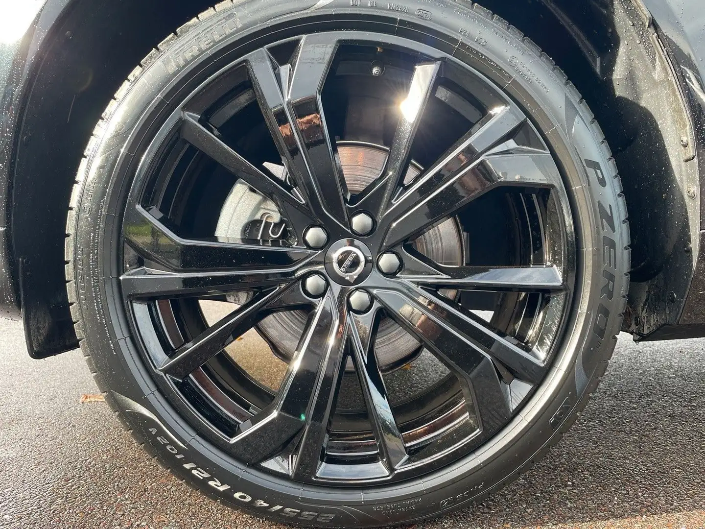 Volvo XC60 B5 AWD Black Edition Ultra ACC BLIS HUD SD Schwarz - 2