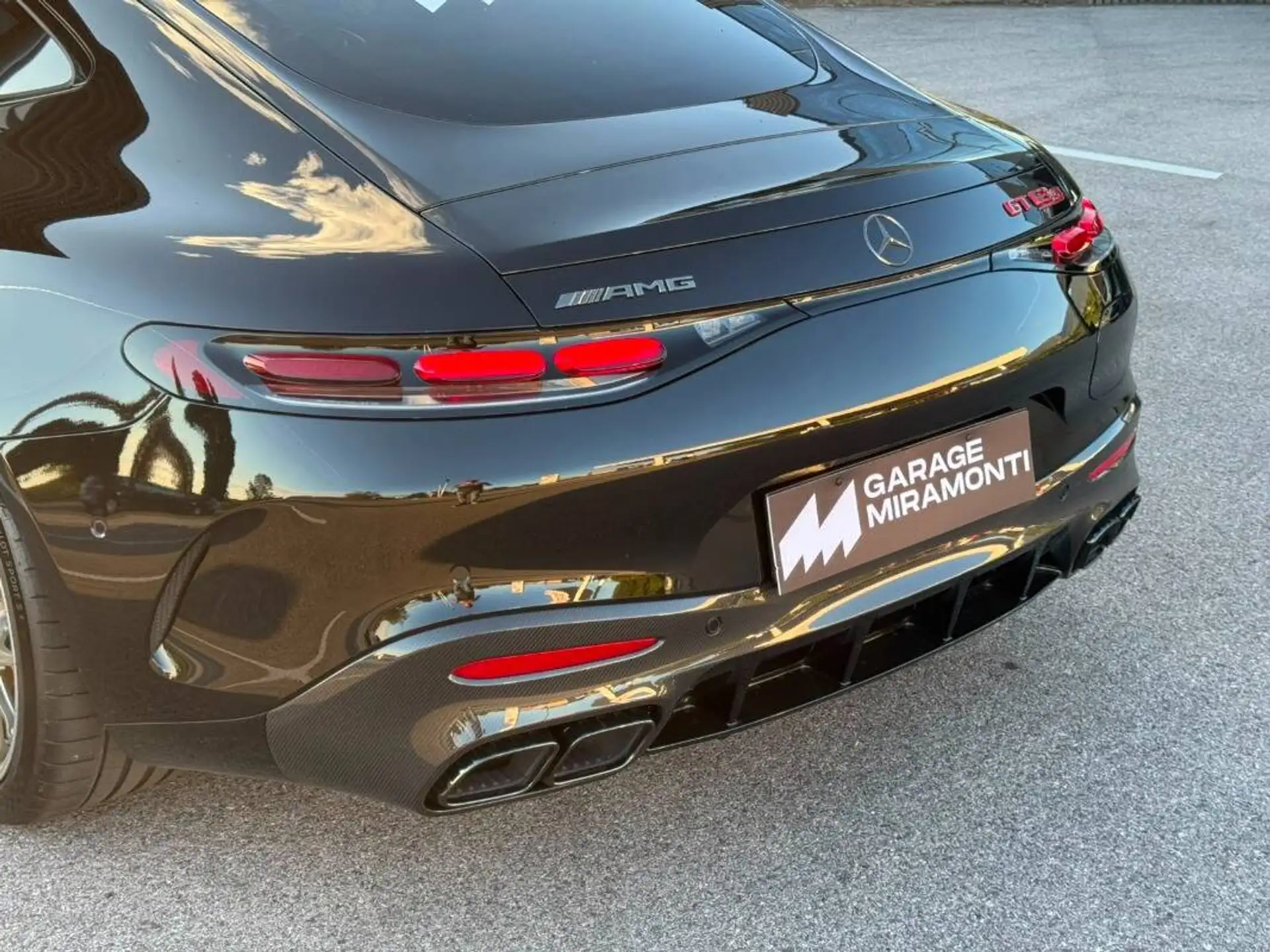 벤츠 AMG GT 2025 네이비 사진 6