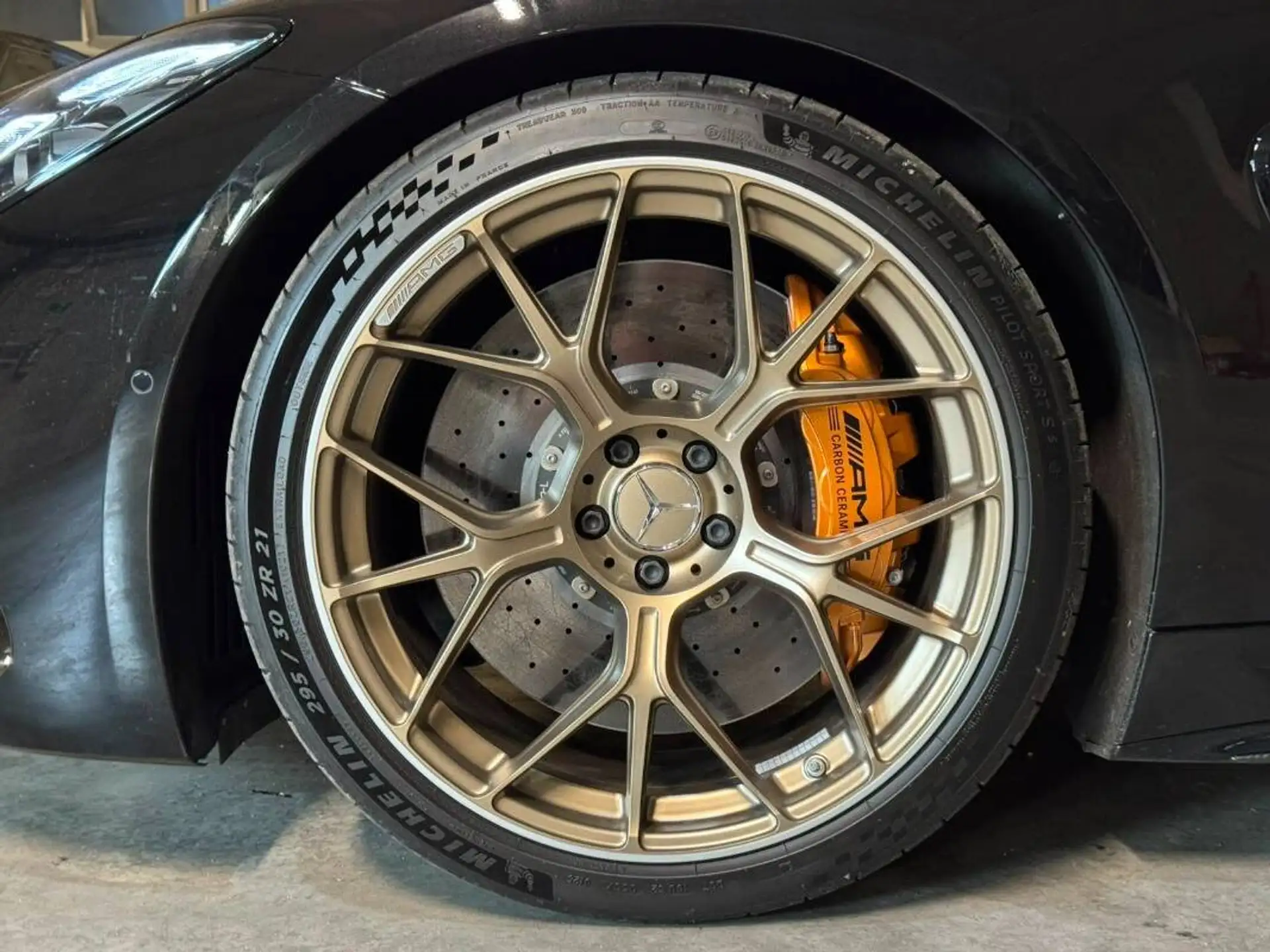 벤츠 AMG GT 2025 네이비 사진 5