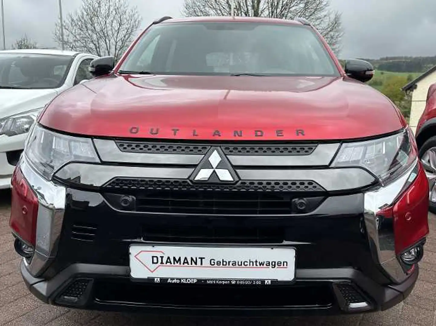 Mitsubishi Outlander Spirit+ 2.0 MIVEC 7-Sitzer 4WD CVT Rot - 2