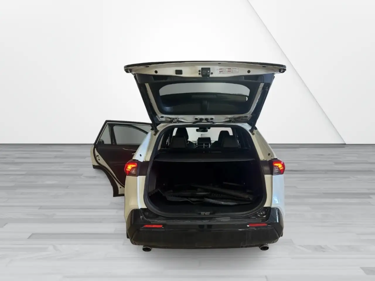Toyota RAV 4 Prime снимка Toyota RAV 4 Prime