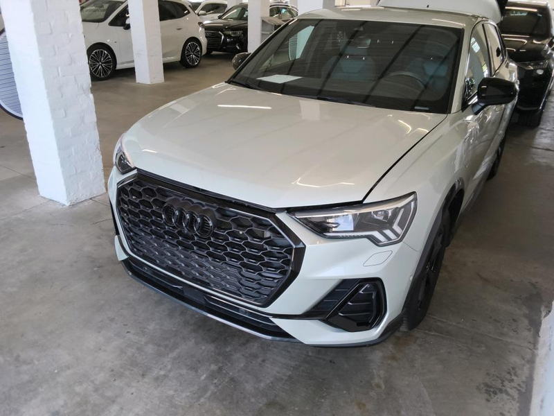 Audi Q3 SPORTBACK 45TFSie 2x S LINE/EDITION ONE/BLACK — photo 5