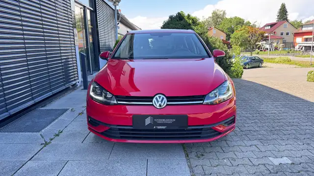 Volkswagen Golf view 9