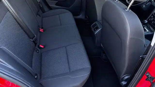 Volkswagen Golf view 14
