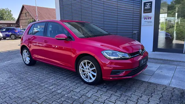 Volkswagen Golf view 8