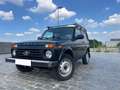 Lada 4x4 | 3d, LPG, achterbank, trekhaak, roofrack Groen - thumbnail 1