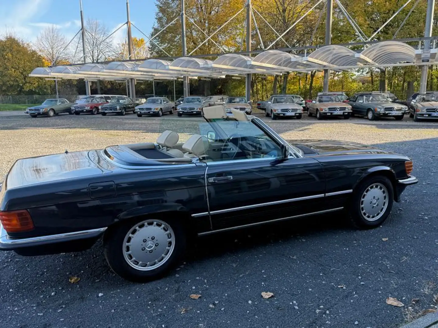 Mercedes-Benz SL 300 Blauschwarz/Beige/Automatik Schwarz - 2