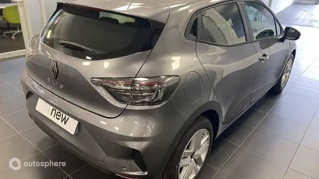 Renault Clio view 8