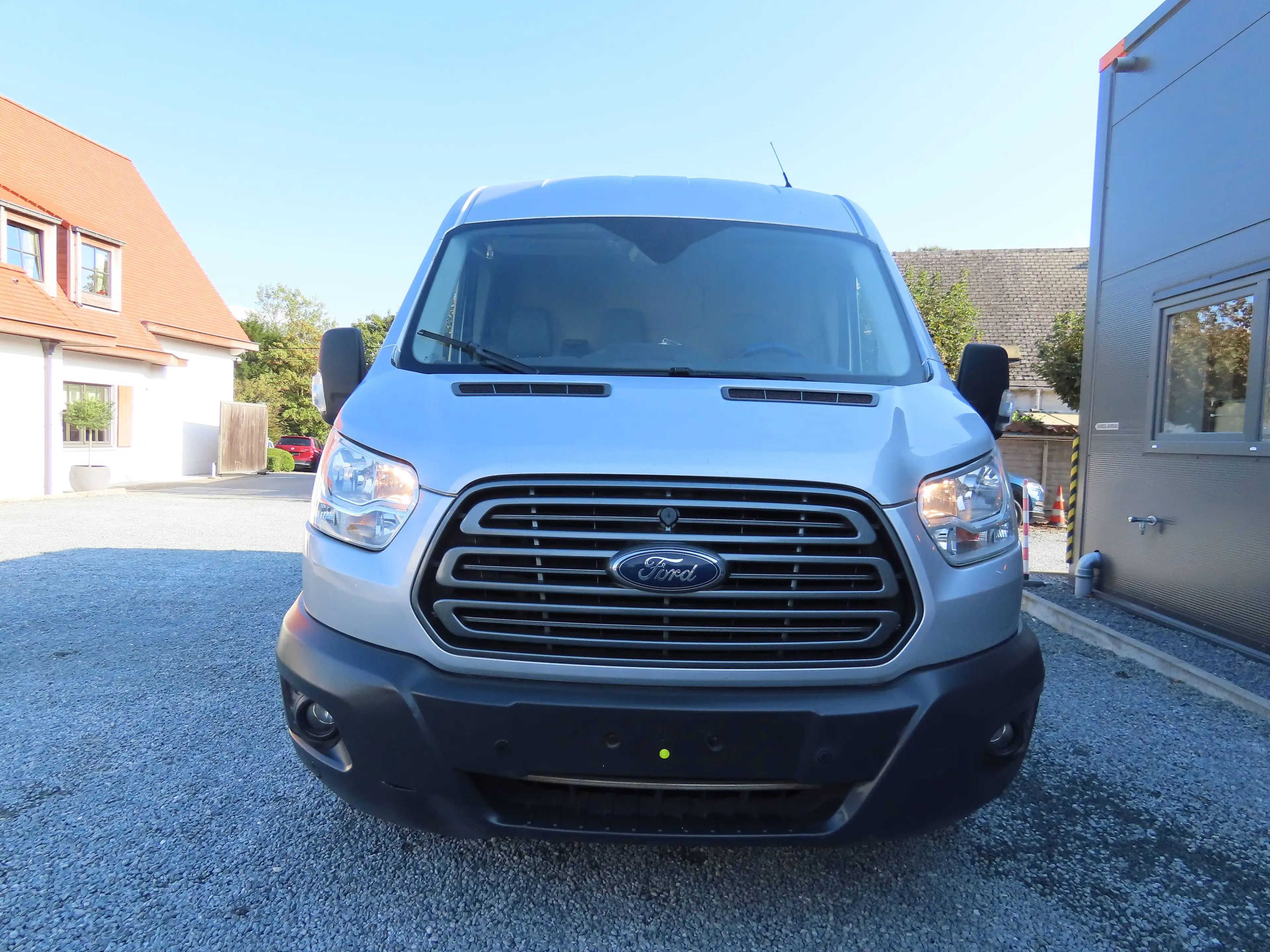Ford Transit 2.0 TDCi L2H2 RWD Trend — photo 6