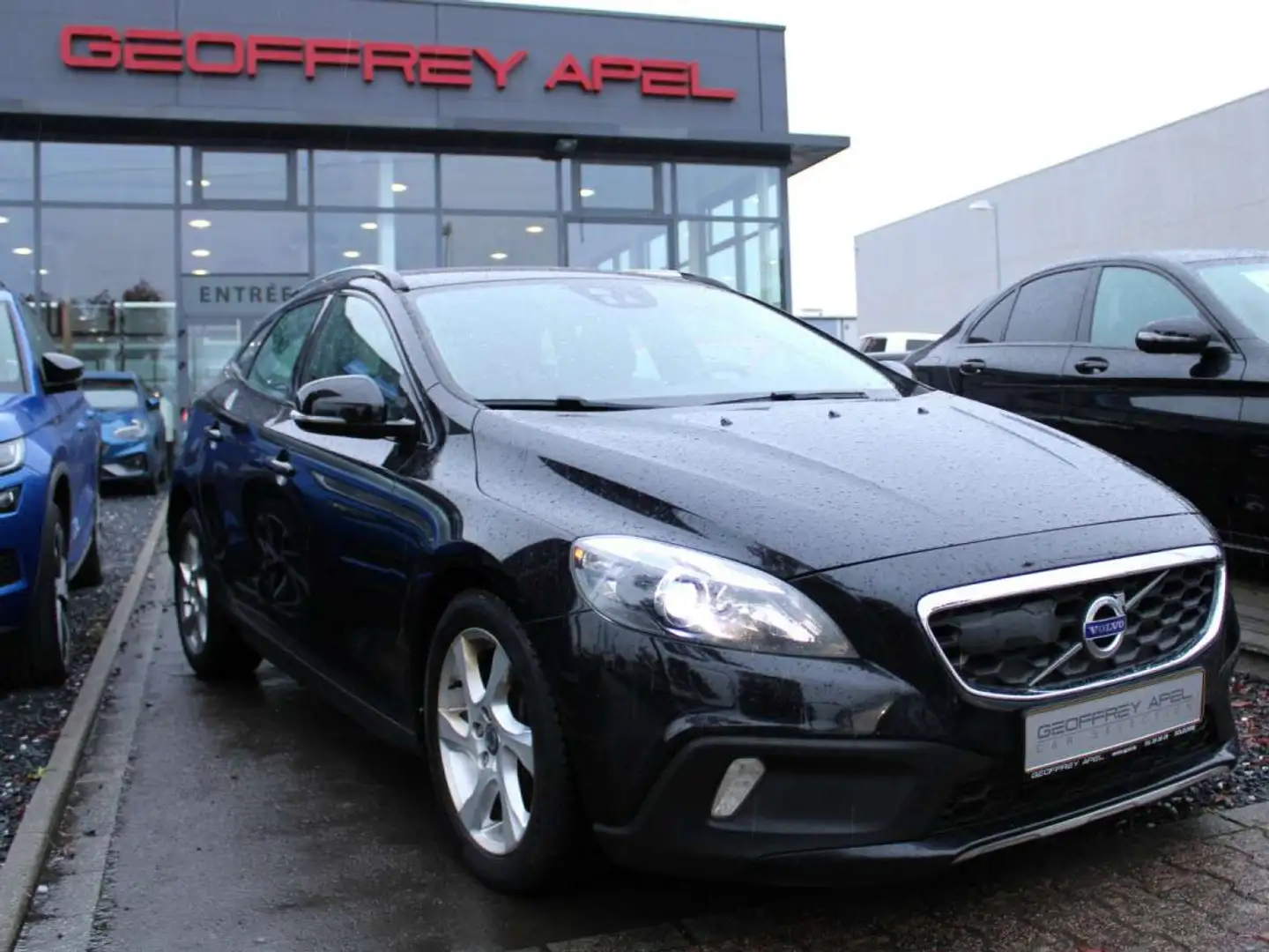 Volvo V40 Cross Country 2.0 T4 AUTO CUIR NAVI BEST MOTOR Noir - 1