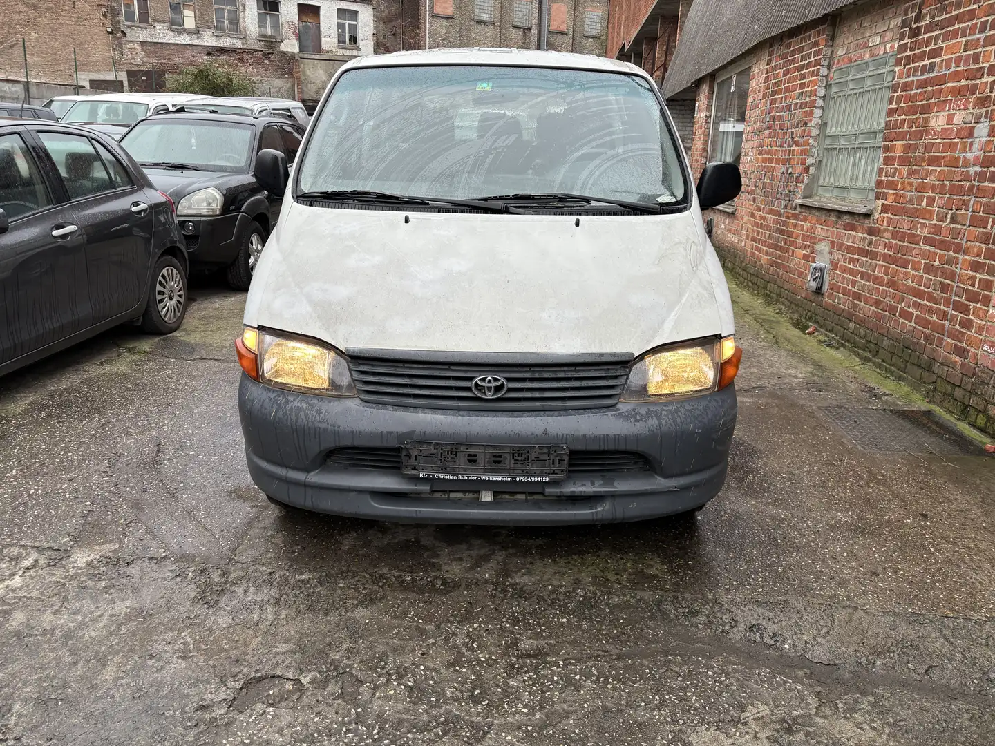 Toyota Hiace D-4D . Avec Sièges - 1