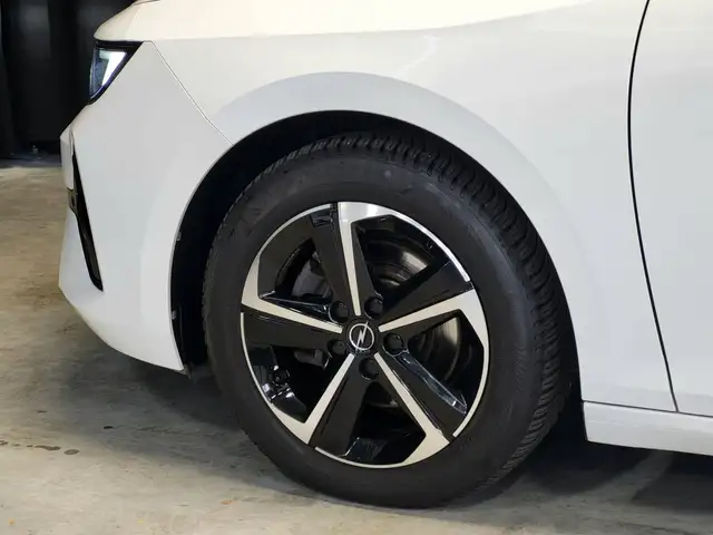 Opel Astra view 9