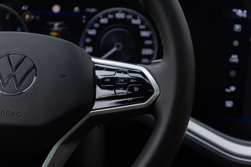 Volkswagen Touareg 3.0 TSi eHybrid 4MOTION | Pano | Stoelverwarming | — photo 13
