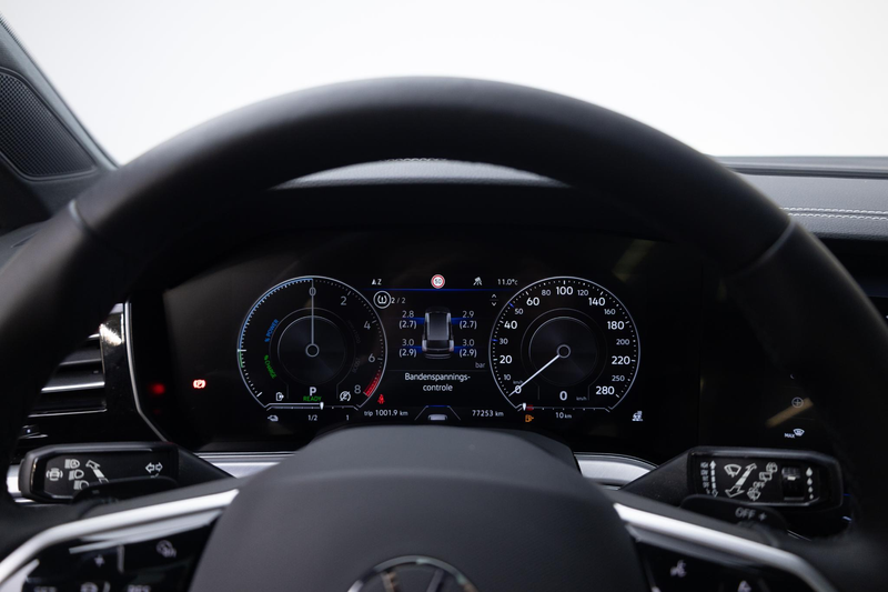 Volkswagen Touareg 3.0 TSi eHybrid 4MOTION | Pano | Stoelverwarming | — photo 7