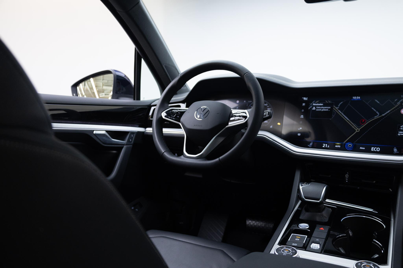 Volkswagen Touareg 3.0 TSi eHybrid 4MOTION | Pano | Stoelverwarming | — photo 9