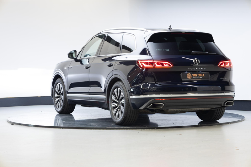 Volkswagen Touareg 3.0 TSi eHybrid 4MOTION | Pano | Stoelverwarming | — photo 3
